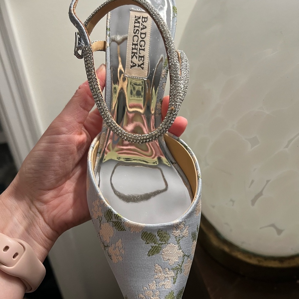 Badgley Mischka pumps 6 - Picture 2 of 8